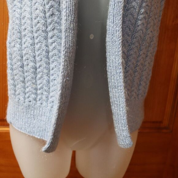 Y2K Baby Blue Sparkly Knit Sweater Vest Medium - Picture 4 of 8